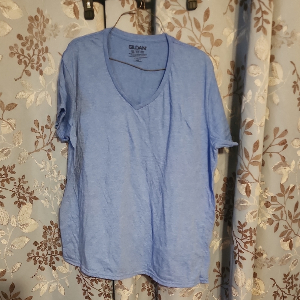 Gildan Women's Light Blue V-Neck Tee